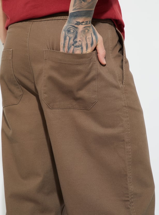 URB_N Men Solid Loose Fit Trousers