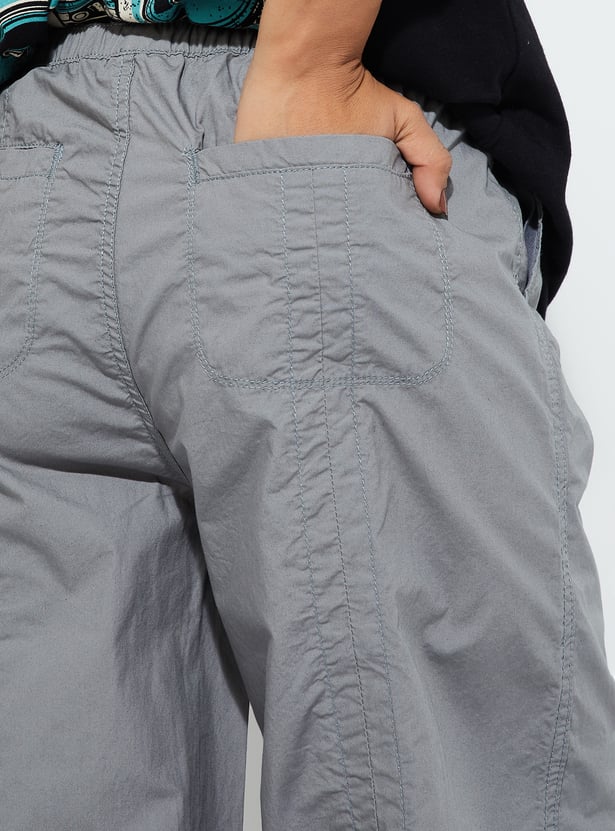 URB_N Women Solid Trousers