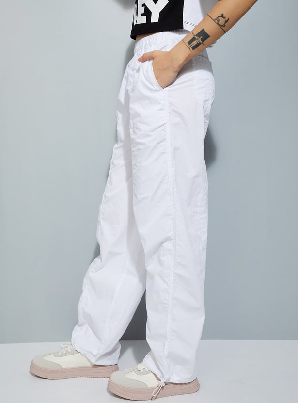 URB_N Women Solid Trousers