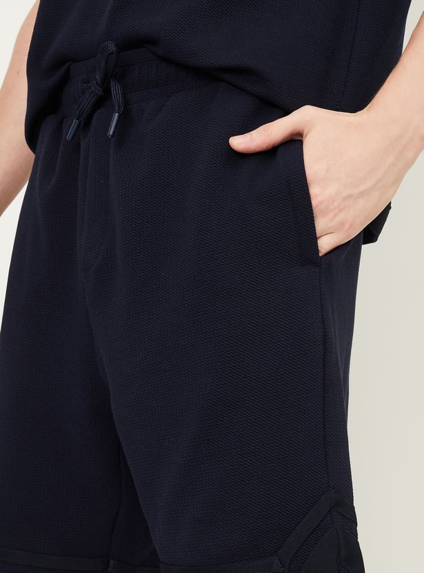 Men Textured Regular Fit Sports Shorts