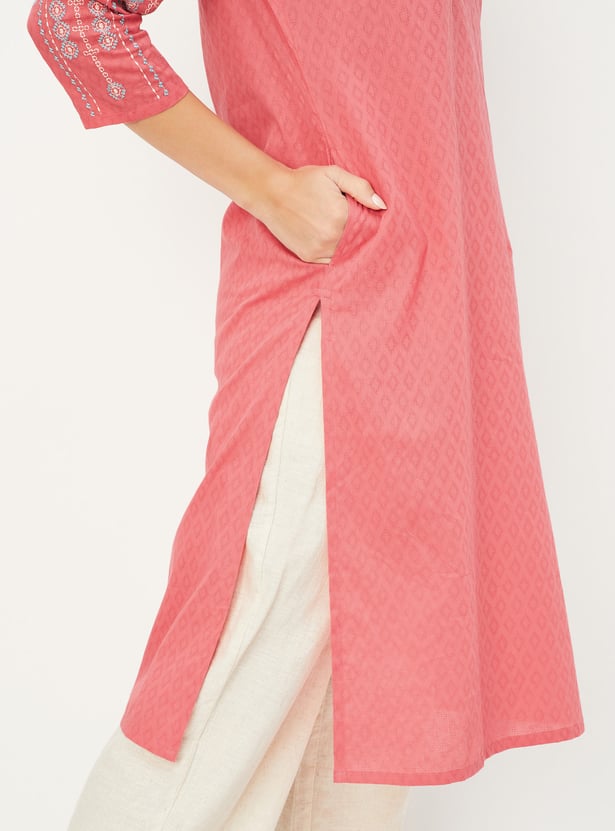 Women Embroidered Straight Kurta