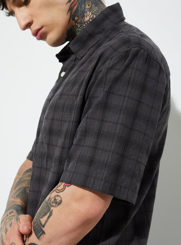 URB_N Men Checked Shirt