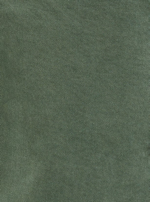 Men Carrot Fit Solid Jeans