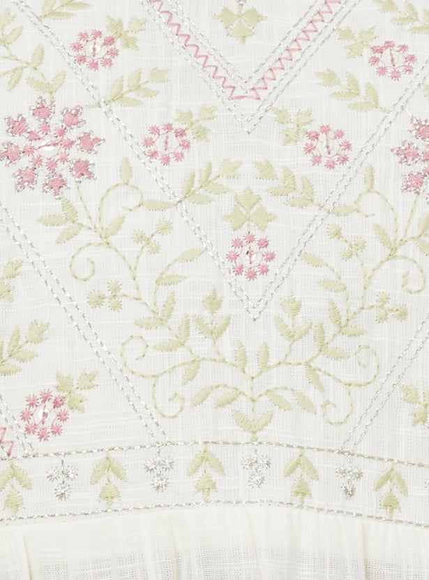 Women Embroidered Straight Kurta