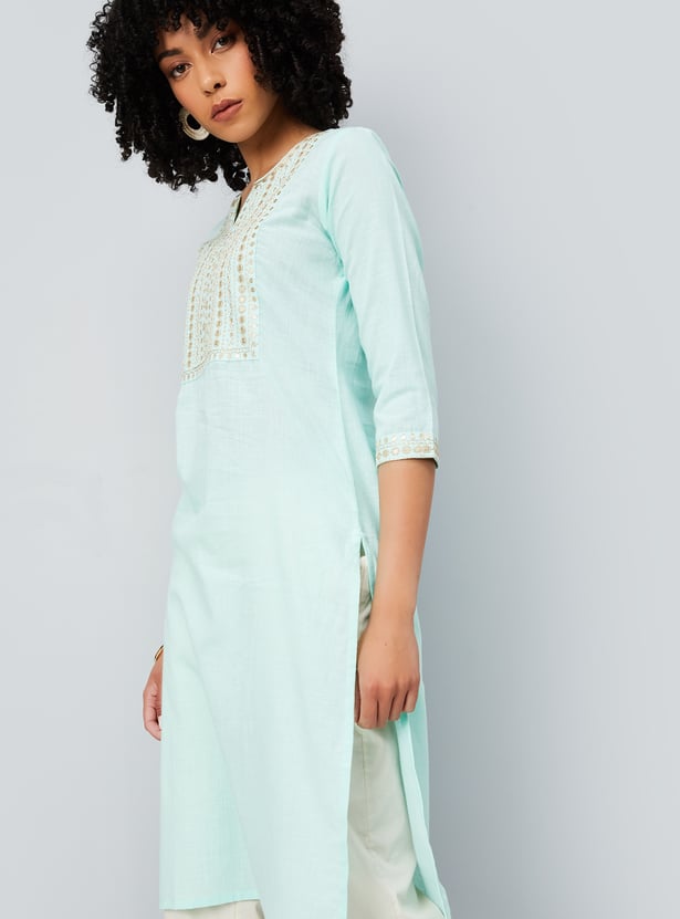 Women Yoke Embroidered Straight Kurta
