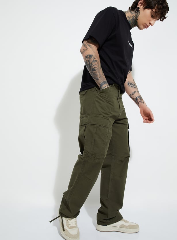 URB_N Men Textured Cargos