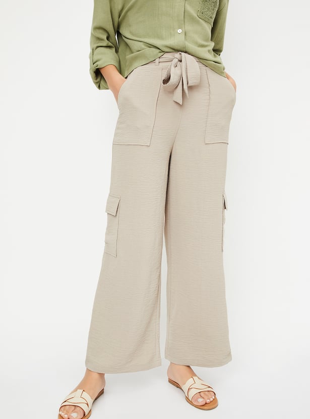 Women Textured Cargos