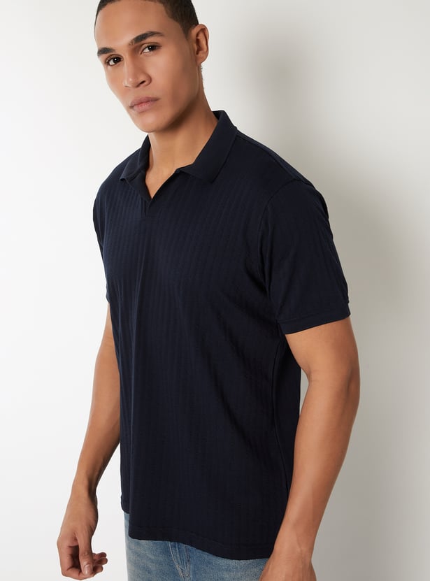 Men Textured Regular Fit Polo T-shirt