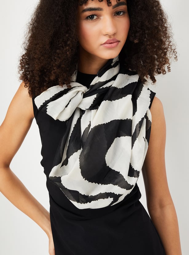 Women Abstract Print Scarf