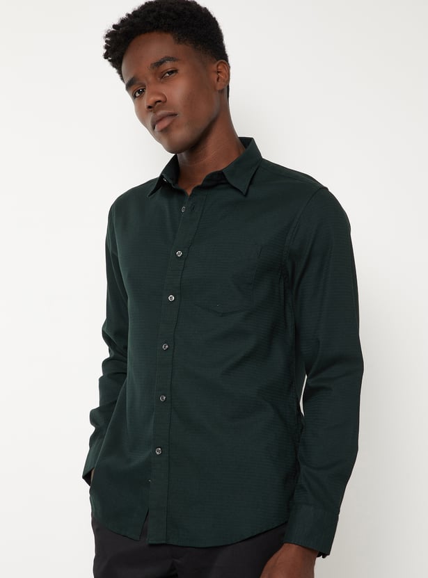 Men Textured Slim Fit Shirt