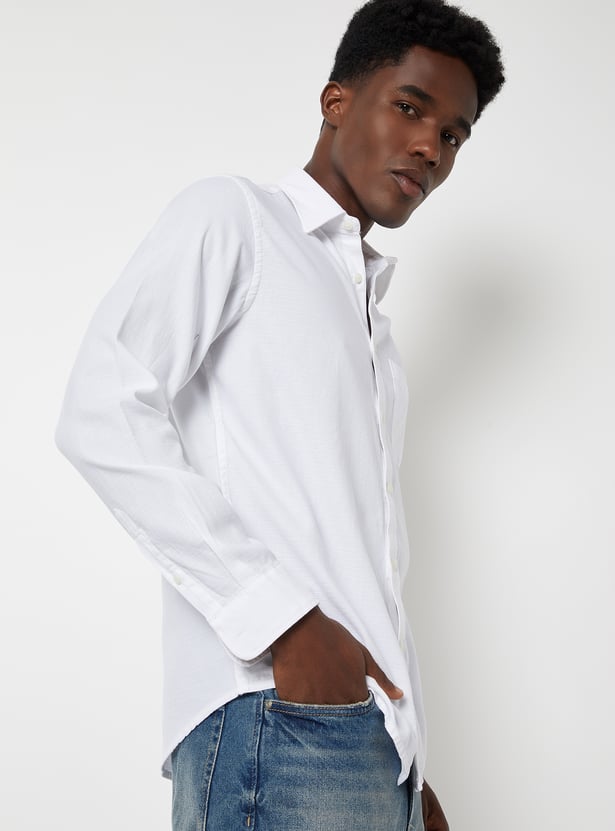 Men Textured Slim Fit Shirt