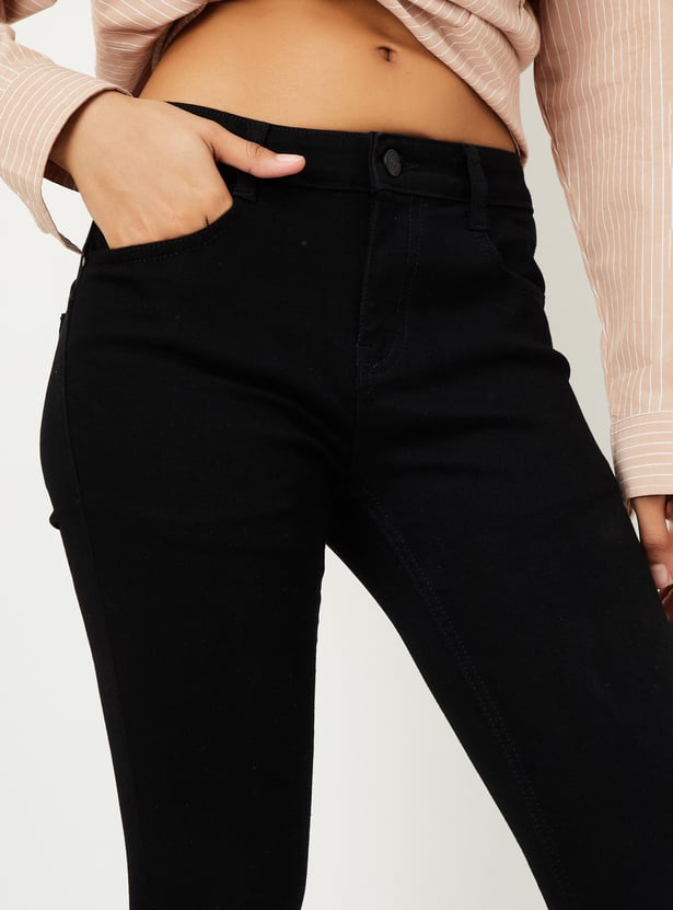 Women Solid Skinny Fit Jeans