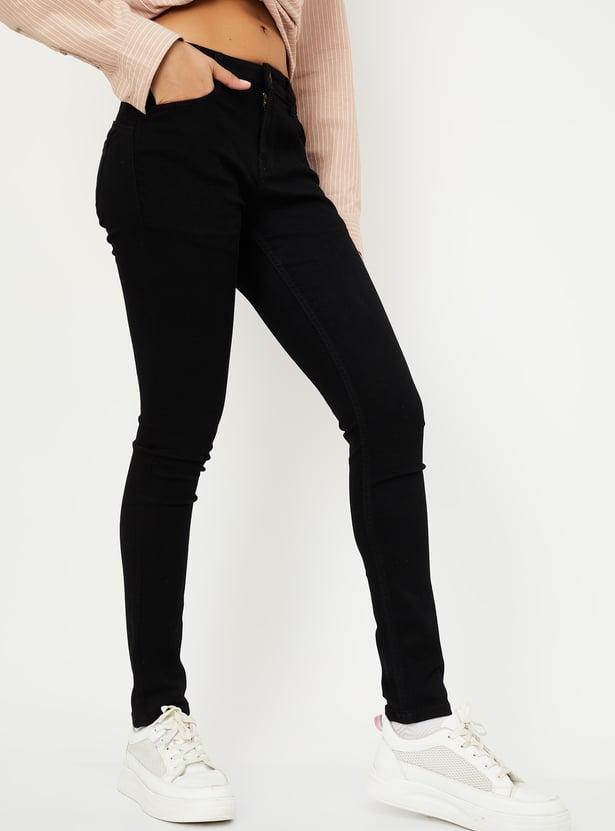 Women Solid Skinny Fit Jeans