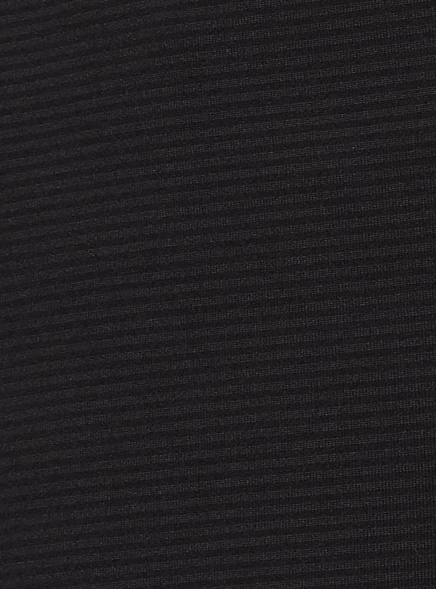 Men Textured Regular Fit Sports Shorts