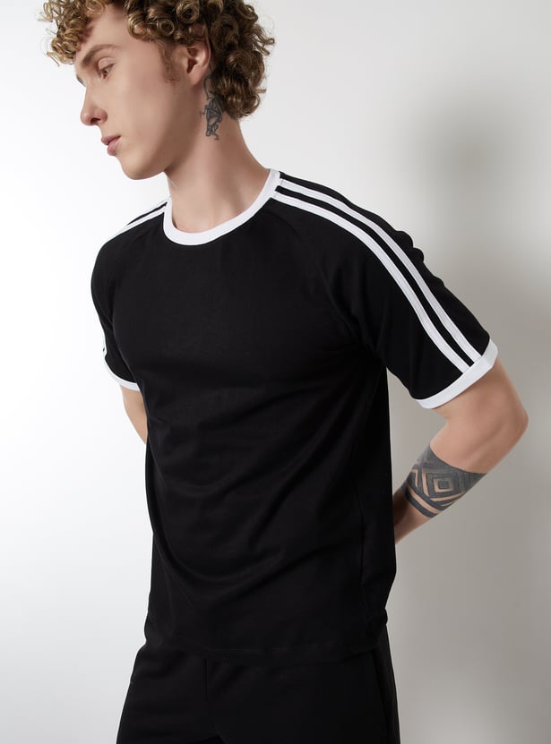 Men Side Taped Sports T-shirt