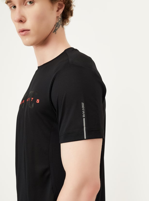 Men Printed Slim Fit Sports T-shirt