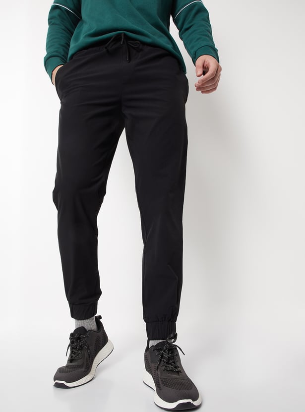 Men Textured Slim Fit Sports Joggers