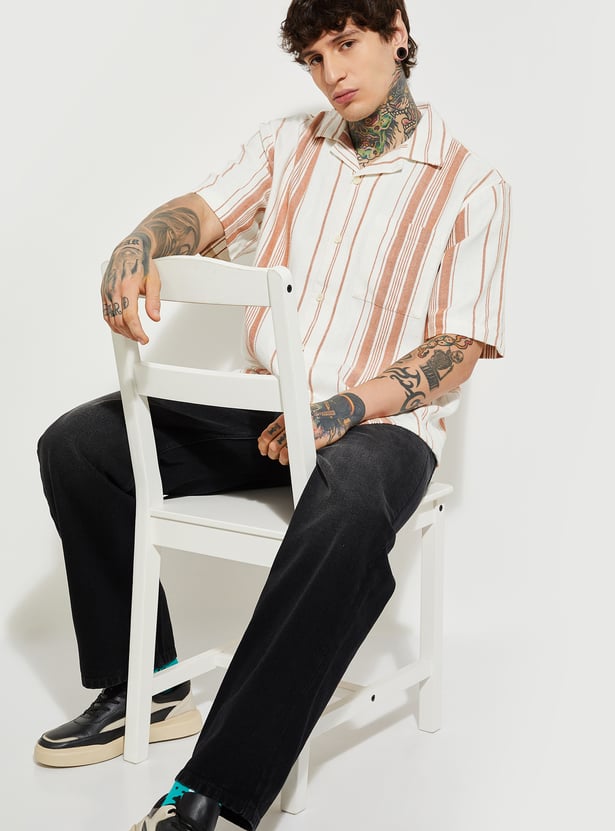 URB_N Men Striped Relaxed Fit Shirt