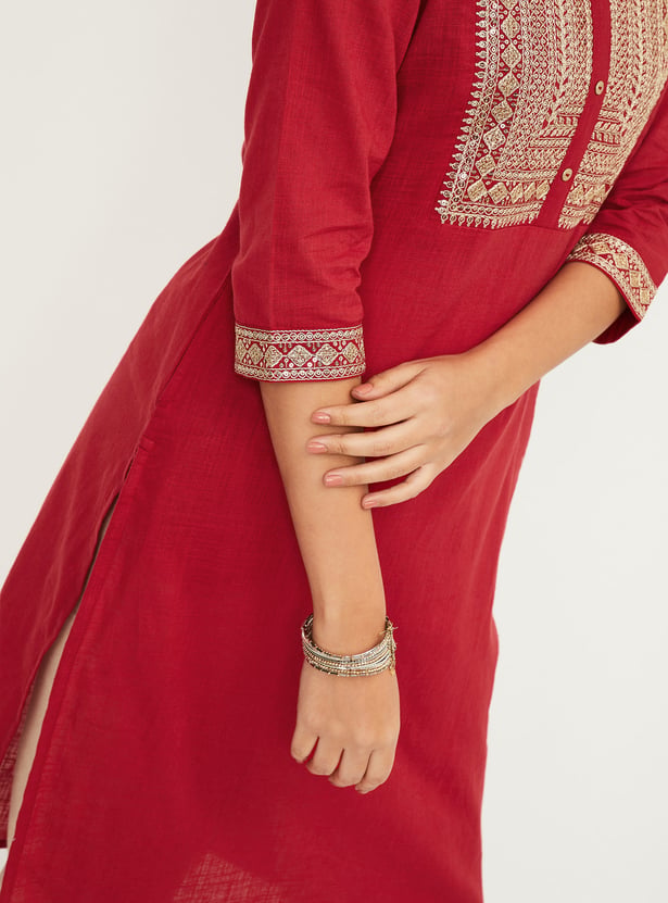 Women Embroidered Straight Kurta