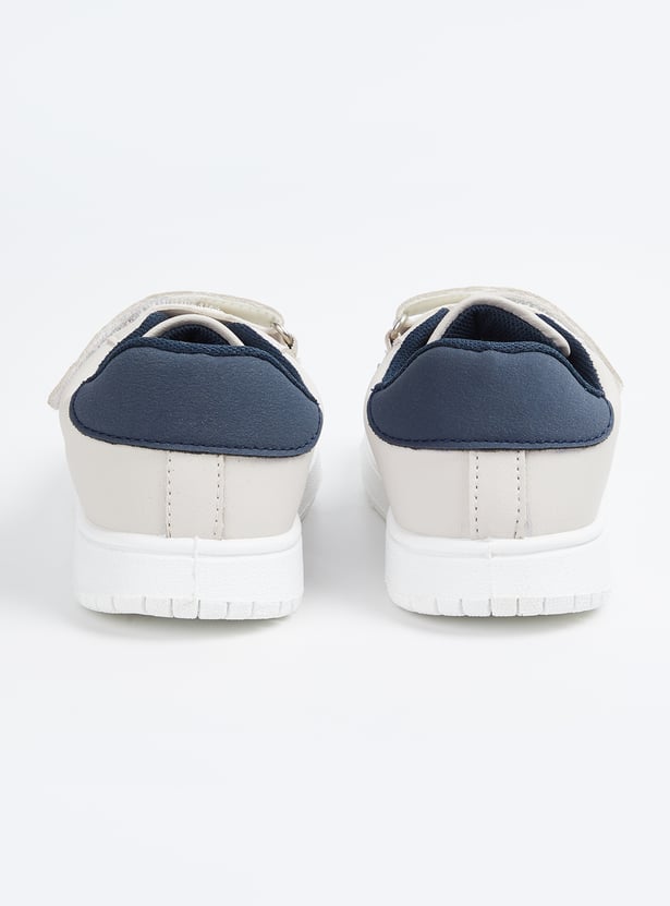 Boys Contrast Stitched Sneakers