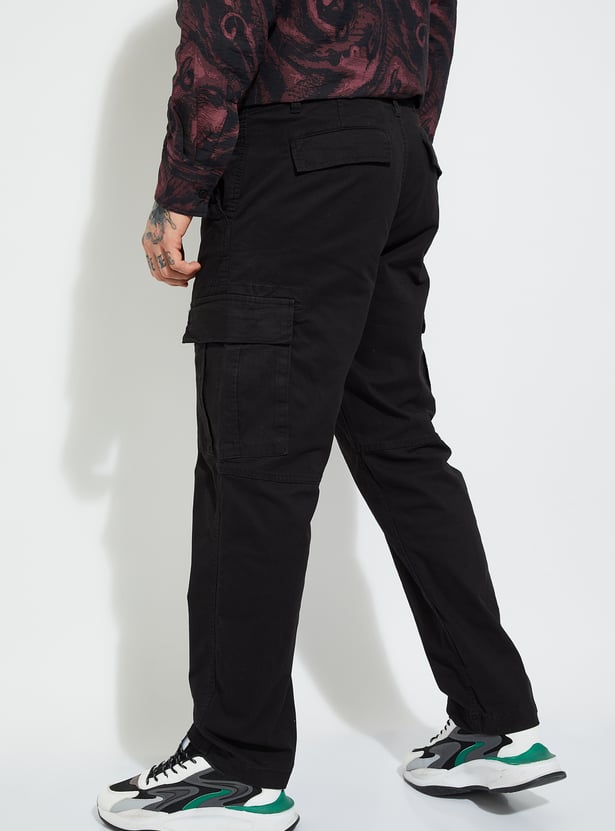 URB_N Men Solid Relaxed Fit Cargo Trousers