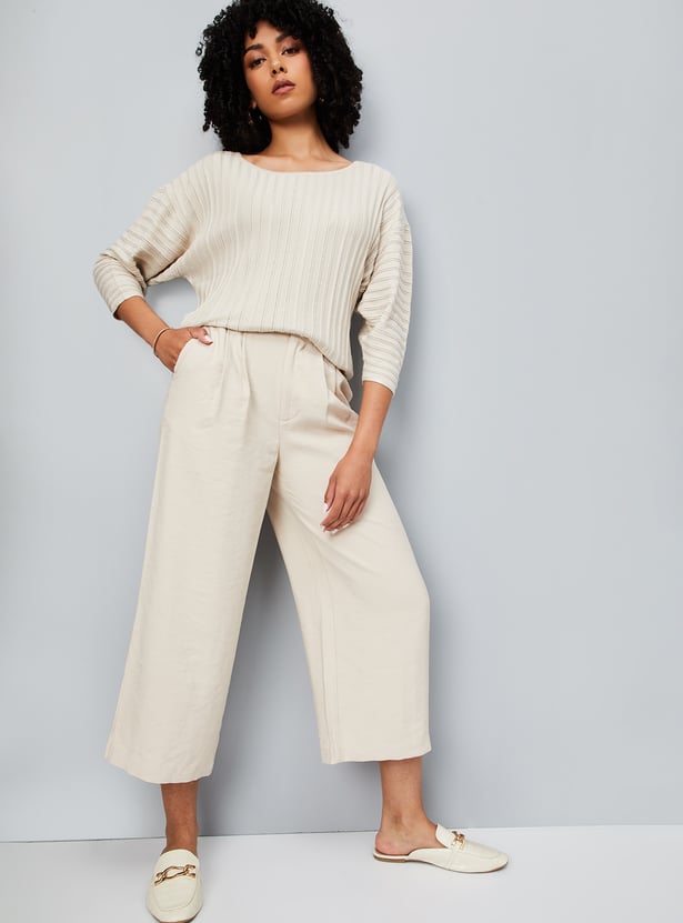 Women Textured Crop Trousers