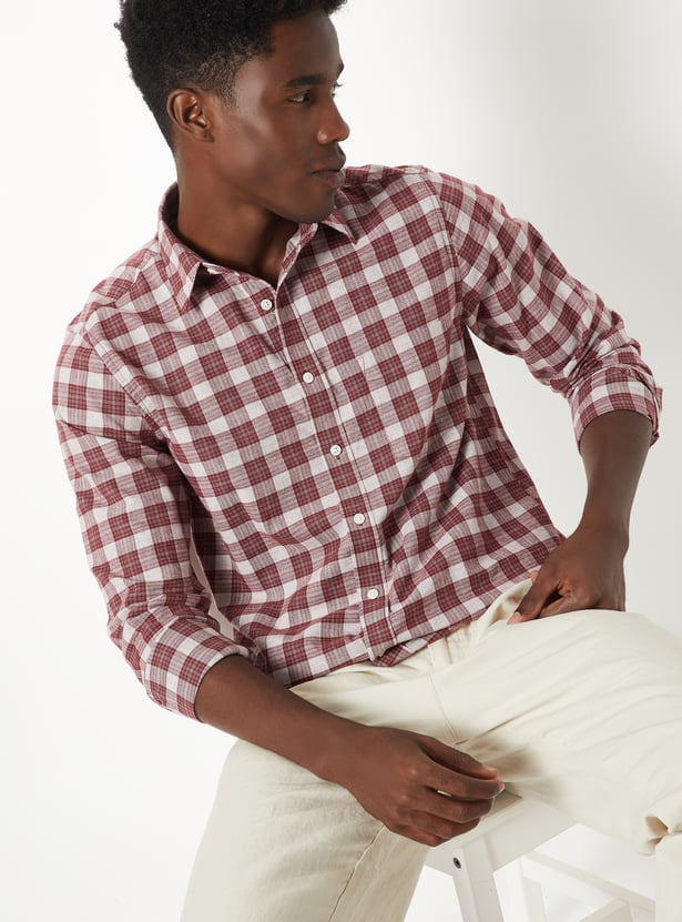 Men Checked Slim Fit Shirt