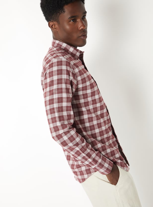 Men Checked Slim Fit Shirt