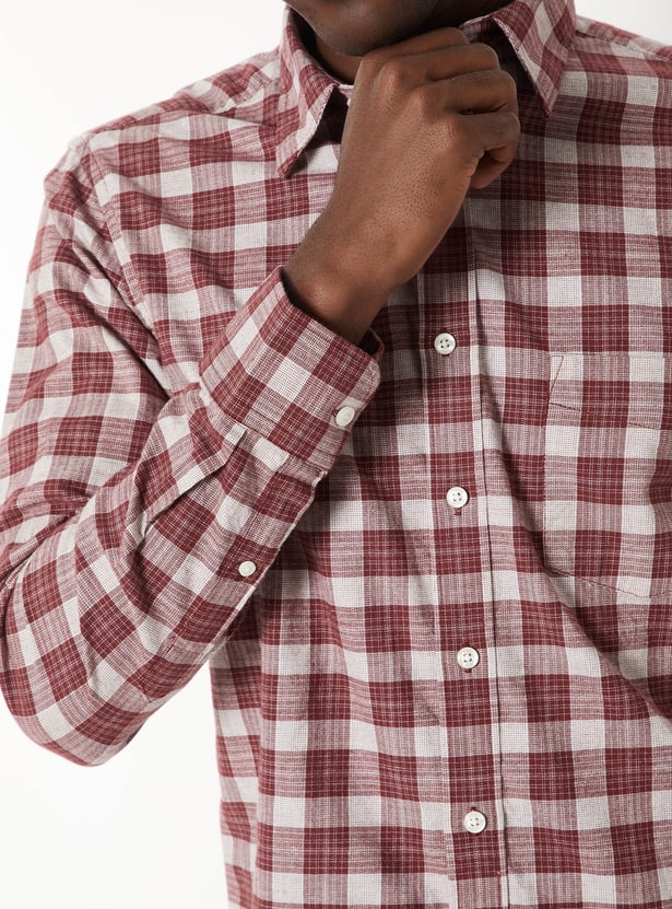 Men Checked Slim Fit Shirt