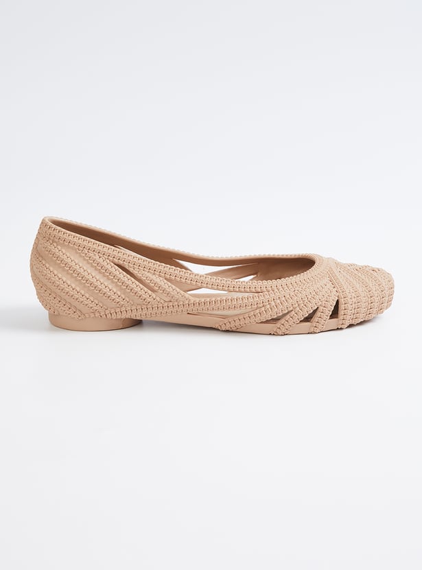 Women Textured Ballerinas