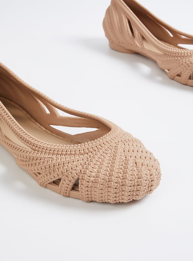 Women Textured Ballerinas