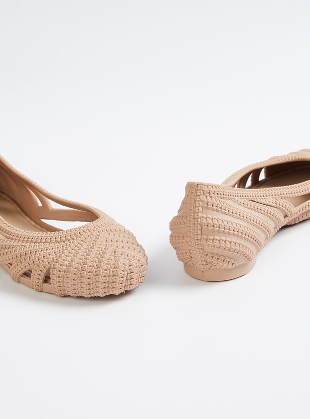 Women Textured Ballerinas