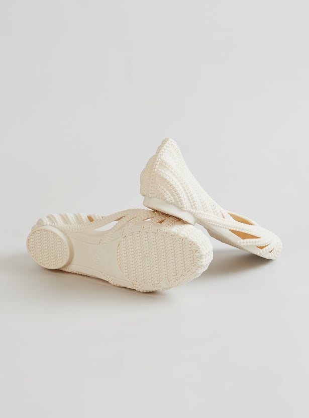 Women Textured Ballerinas