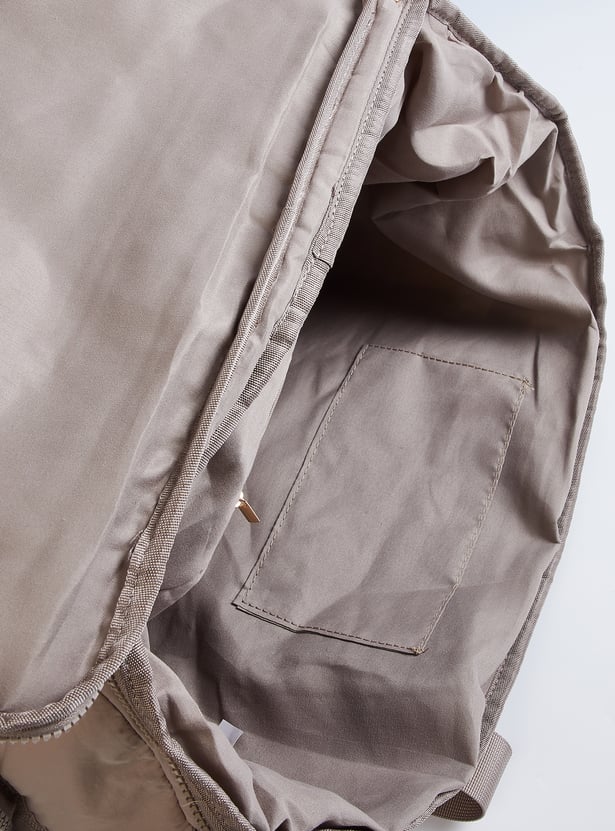 Women Solid Duffle Bag
