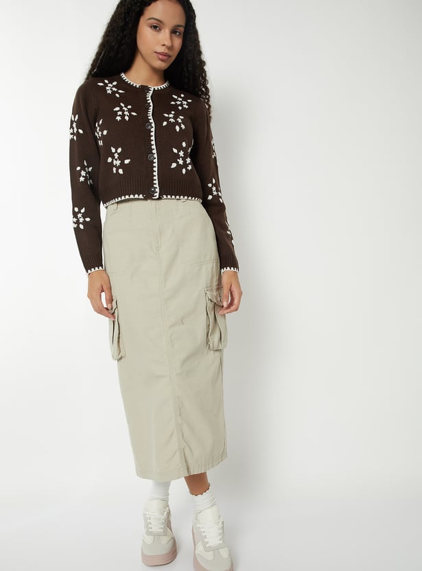 Women Floral Embroidered Cropped Cardigan