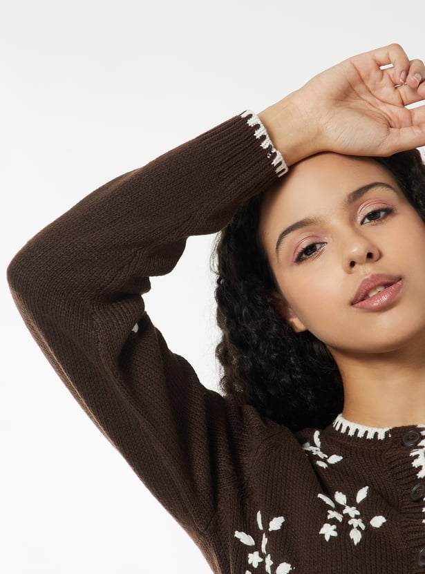 Women Floral Embroidered Cropped Cardigan