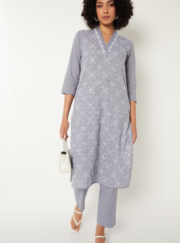 Women Embroidered Straight Kurta Set