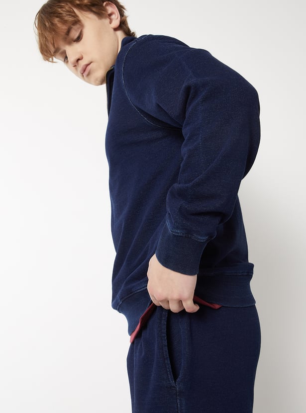 Men Textured Sweatshirt