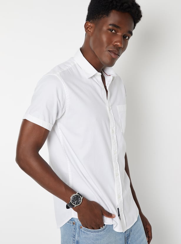 Men Solid Slim Fit Shirt