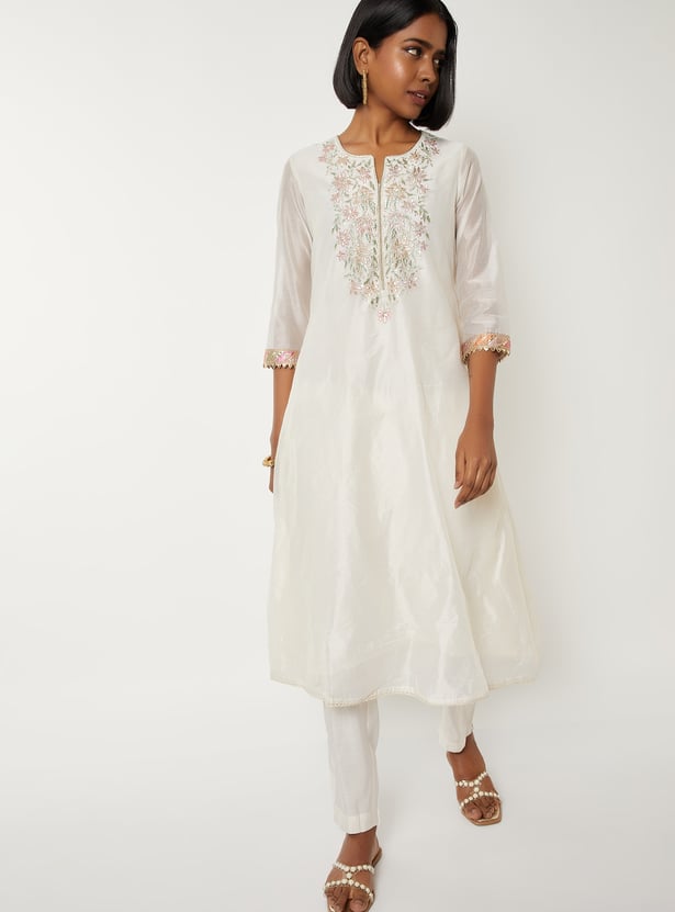 Hand-Embroidered Cotton Flax A-Line 3-Piece Kurta Set – Timeless Artistry & Everyday Luxury