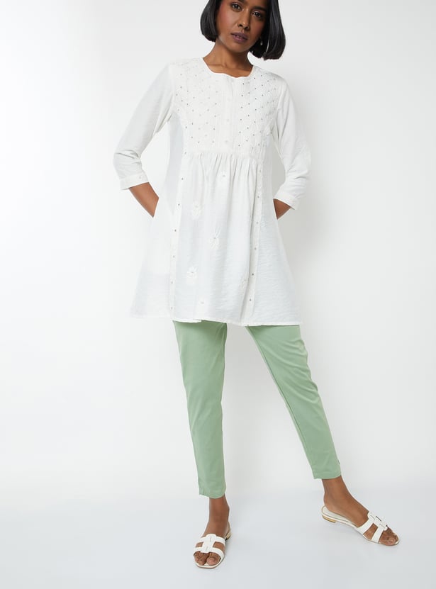 Women Solid Straight Pants