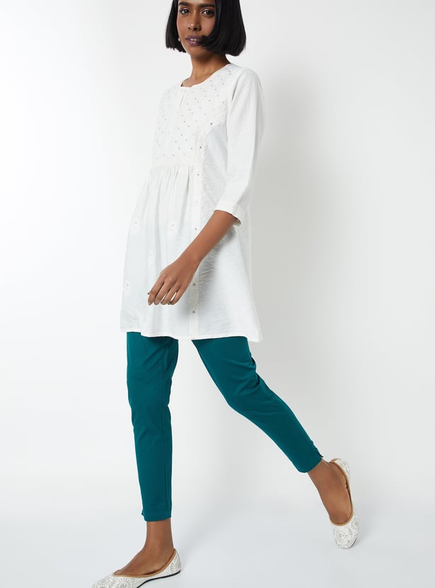 Women Solid Straight Pants