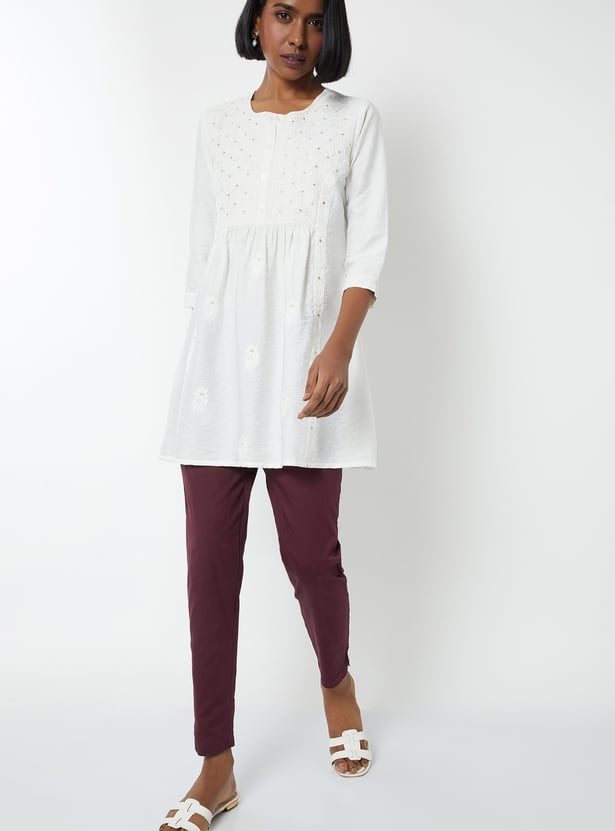 Women Solid Straight Pants