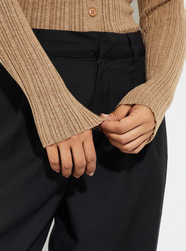 URB_N Women Ribbed Crop Top