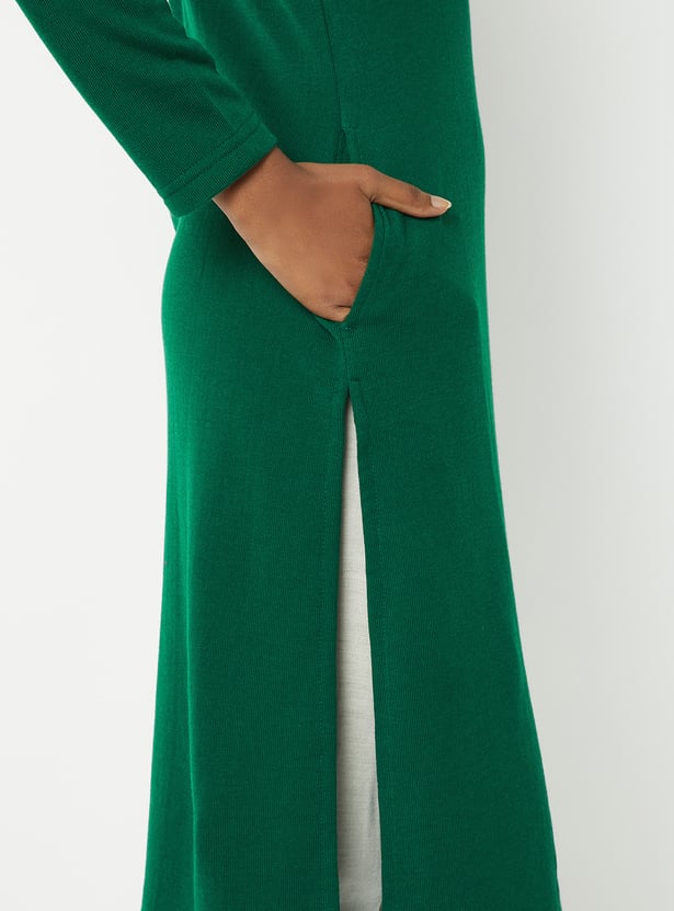 Women Embroidered Winter Kurta