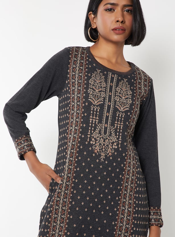 Women Knit Straight Winter Kurta