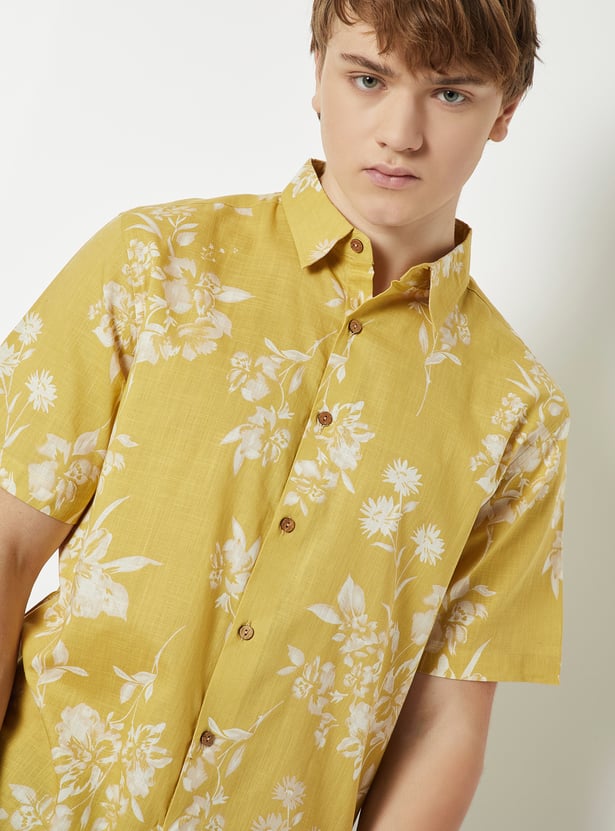 Men Floral Print Slim Fit Ethnic Shirt