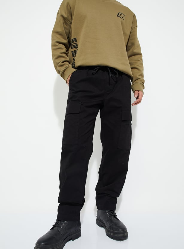 URB_N Men Relaxed Fit Solid Cargos