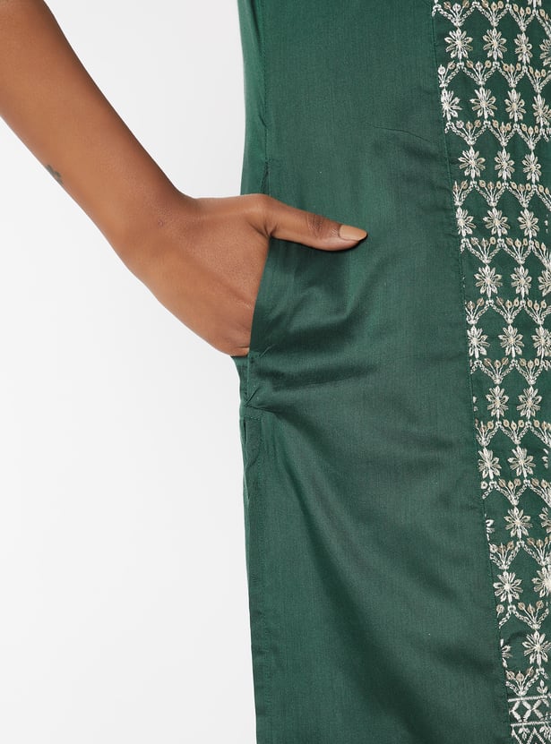 Women Embroidered Straight Kurta