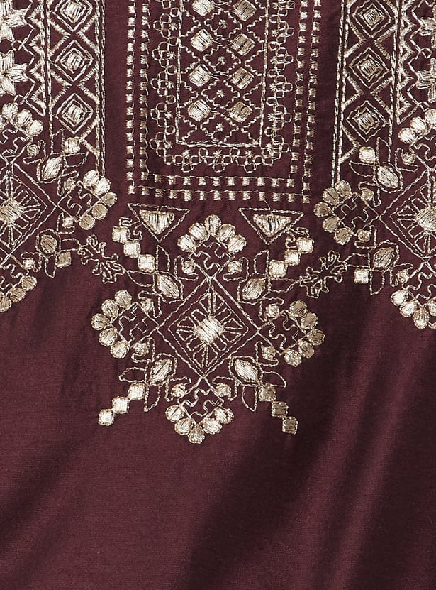 Women Embroidered Straight Kurta Set